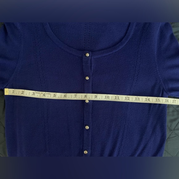 White House Black Market Blue button down short sleeve Sweater Cardigan Medium - Picture 3 of 6